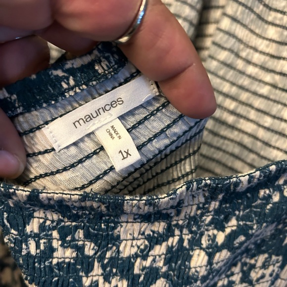 Maurice’s shirt - floral smocked halter neck peplum tank top - green/tan NWT - Picture 5 of 10